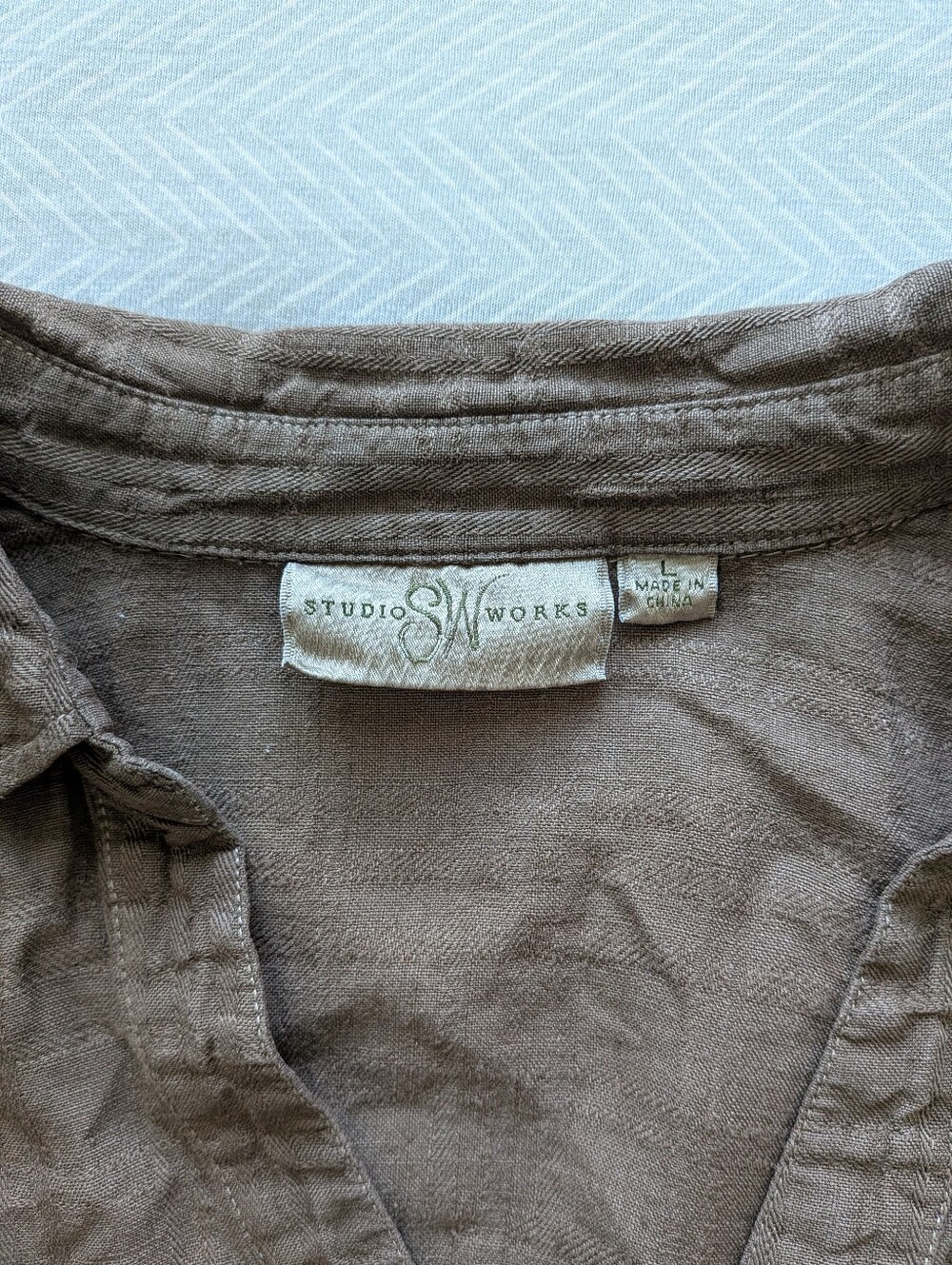 Studio Works Linen Button Down - Picture 2 of 8